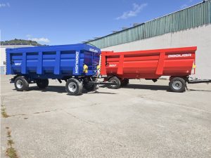 avant-2-4-costillas Bañera agrícola Beguer serie Avant de 2 ejes con 4 costillas, vista lateral