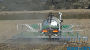 Aplicador de purin Beguer AB3-3 Aplicador de purin Beguer AB3 tarbajando en el campo