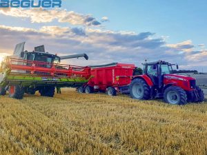 Bañera agrícola Beguer de 3 ejes Bañera agrícola de tres ejes Beguer